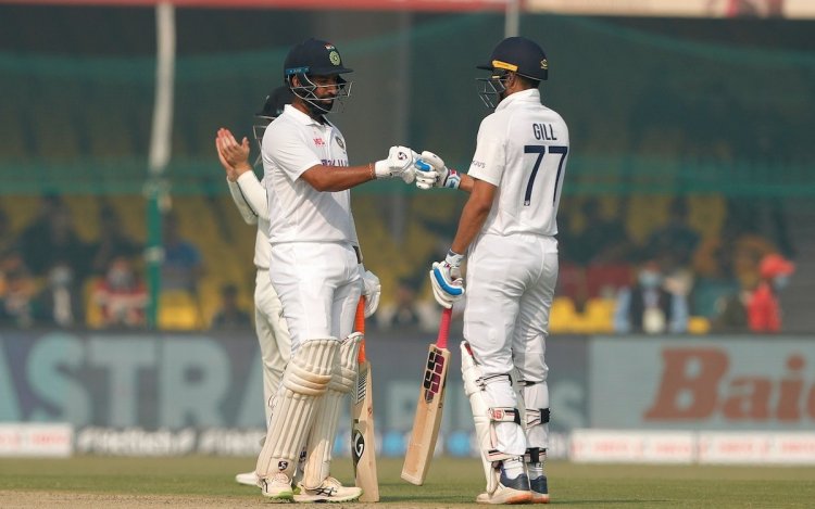 India reach 82/1 at lunch