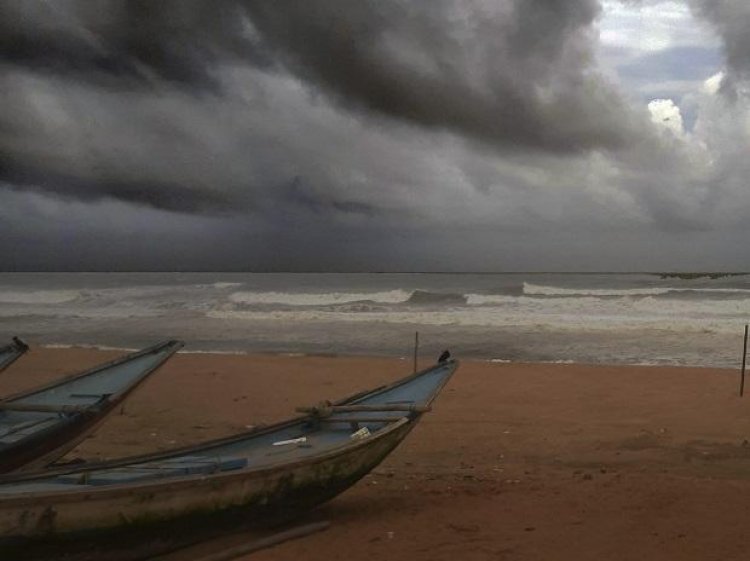 Cyclonic storm likely to hit Odisha, Andhra coasts Saturday morning: IMD