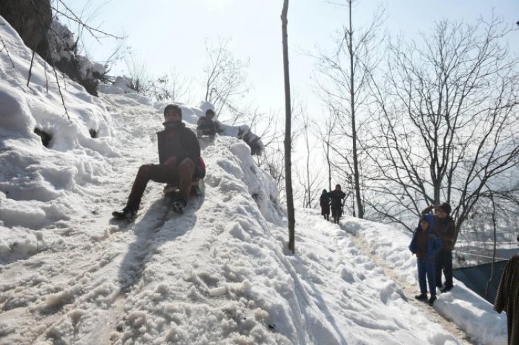 Some respite from cold conditions in Kashmir