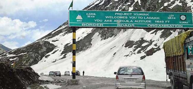 Bookings for Kargil air courier service to go online; to start after Srinagar-Leh highway closes