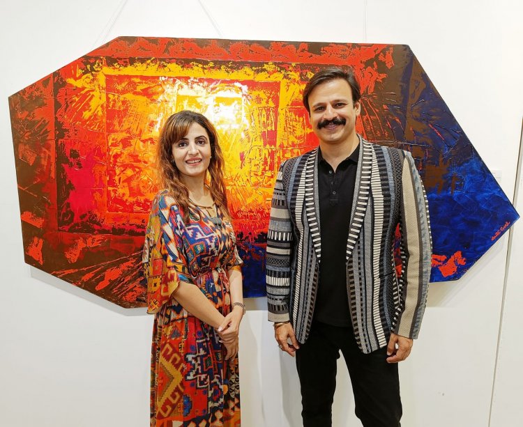 Vivek Oberoi Inaugurates Artist Anita Goel’s ‘Avataran’ at Jehangir Art Gallery