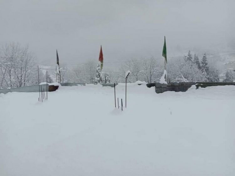 Heavy snowfall in high-altitude areas of Sikkim