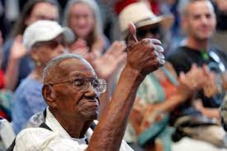 Oldest US veteran of WWII, Lawrence N. Brooks, dies at 112