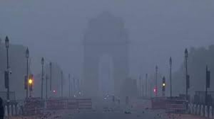 Delhi records maximum temp of 22.2 deg C, clear skies likely on Monday
