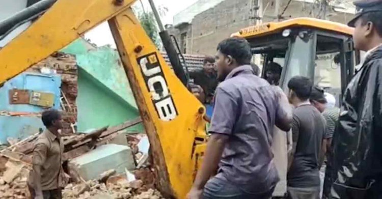 2 minors killed in building collapse in TN