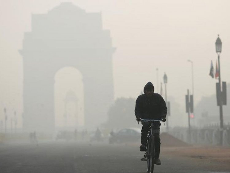 Delhi records minimum temperature of 8 degrees Celsius