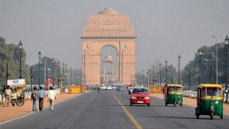 Delhi records minimum temperature of 10.2 deg C