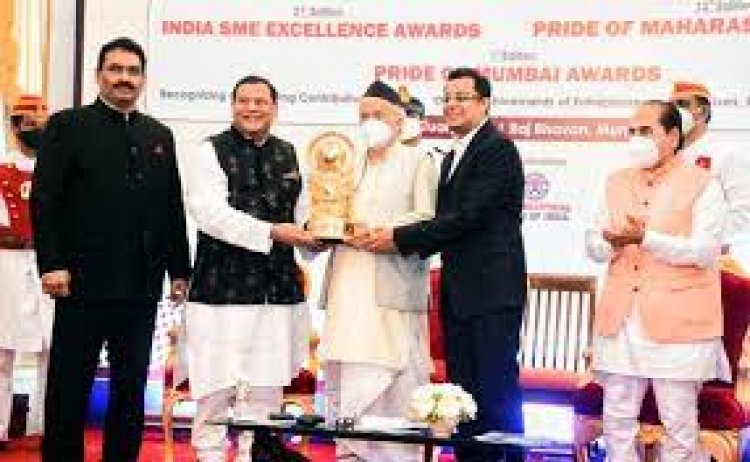 Uday Adhikari honored with 'India SME Excellence Award-2021' by Governor Bhagat Singh Koshyari