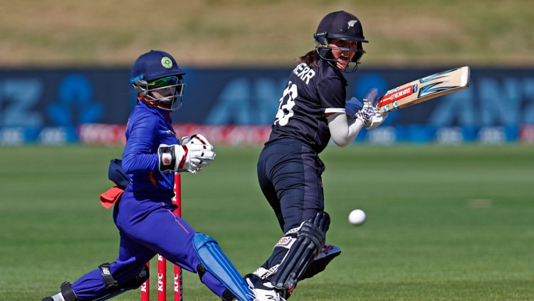 Indian women suffer 3-wicket defeat to NZ in third ODI, lose series
