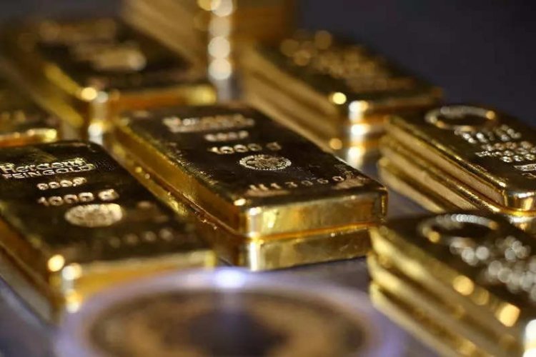 Gold price jumps Rs 302 in national capital
