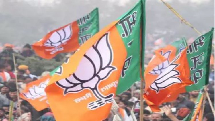 BJP to stake claim today evening to form govt in Goa