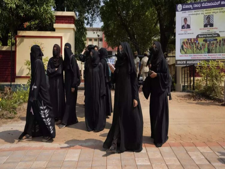 BJP leaders welcome K'taka HC order upholding hijab ban
