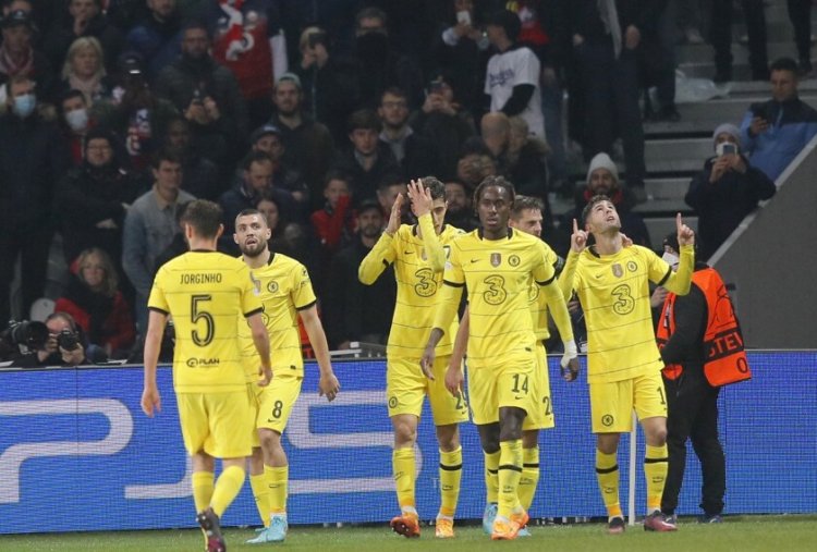 Embattled Chelsea beats Lille to reach CL quarters