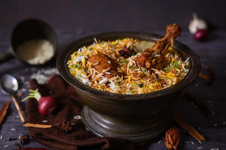 Raipur welcomes you to its spectacular Kebab and Biryani food festival ‘Bade Miyan Chote Miyan’