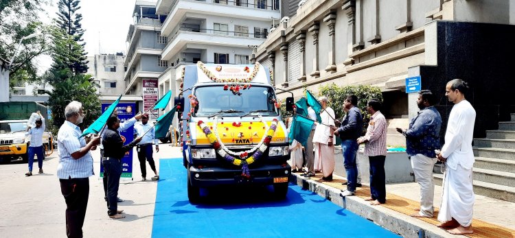 Wagh Bakri Foundation donates delivery vehicle to Akshaya Patra, reiterates support towards feeding 65,000 children