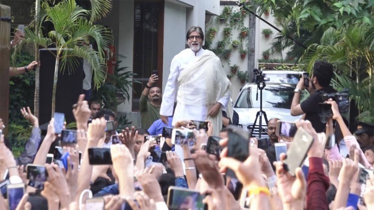 Amitabh Bachchan to revive meet-and-greet with fans 2 years after suspending due to COVID
