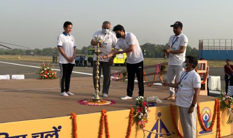 Scindia, VK Singh inaugurate mega 'Yog Prabha' event at Safdarjung airport