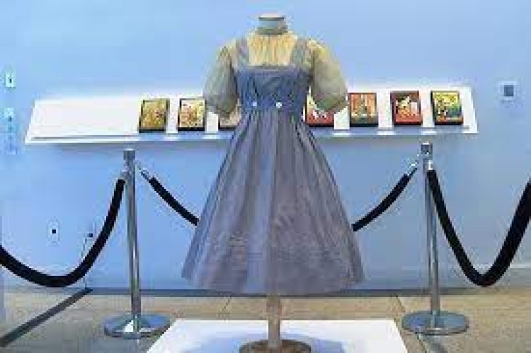 Lost for decades, Dorothy's dress from 'The Wizard of Oz' is up for sale