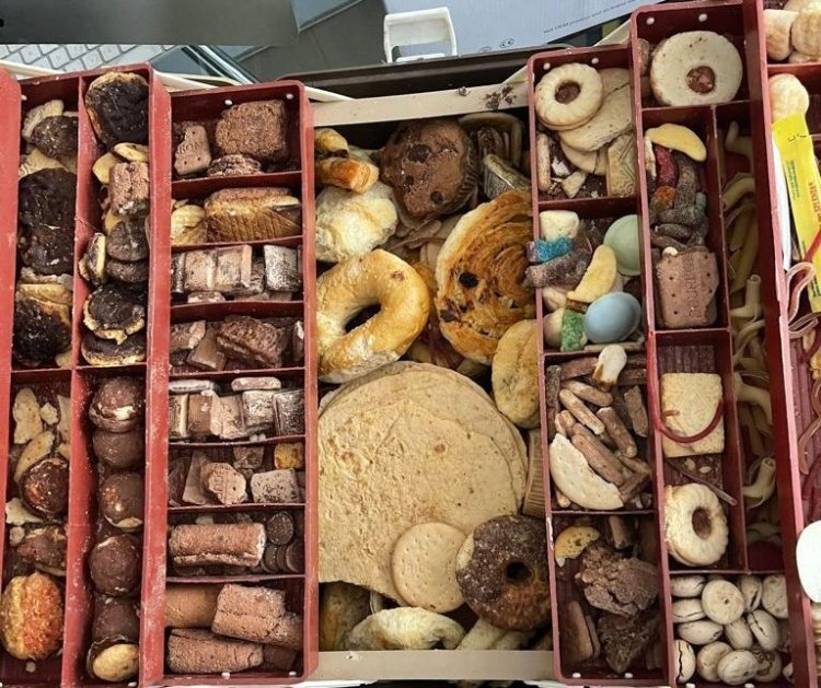 25-year-old Tuckbox of Terror Contents Prove Junk Food Really Is Junk