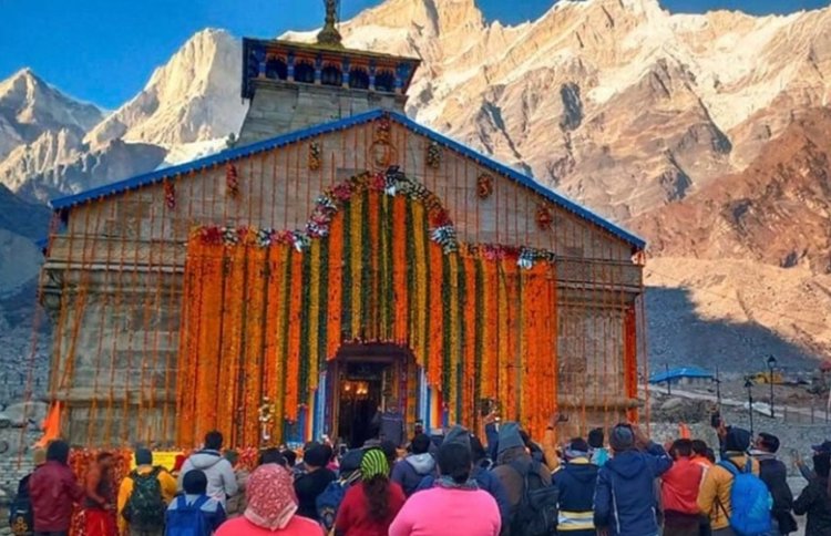Portals of Kedarnath temple open for devotees