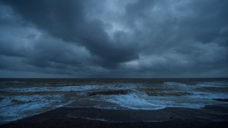 Strong storm brewing in Bay of Bengal; fishing suspended near Andaman