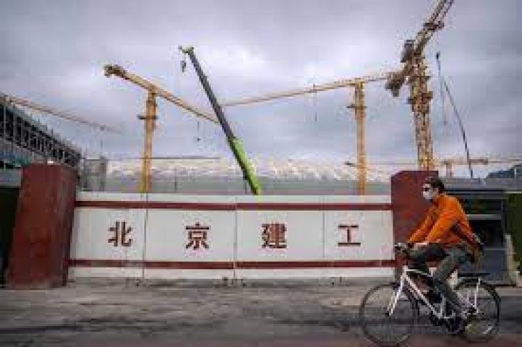 Chinese govt fights economic slump, prioritises costly 'zero Covid'