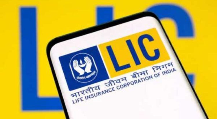 LIC lists at 8.11% discount at Rs 872 per share on NSE