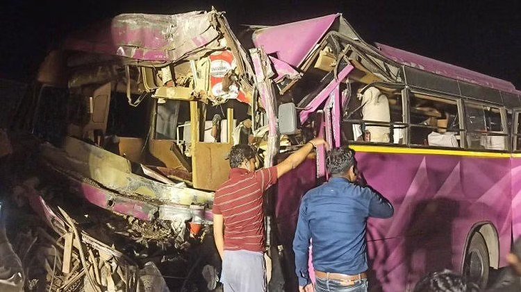 Bus rams into truck on Yamuna Expressway, three killed