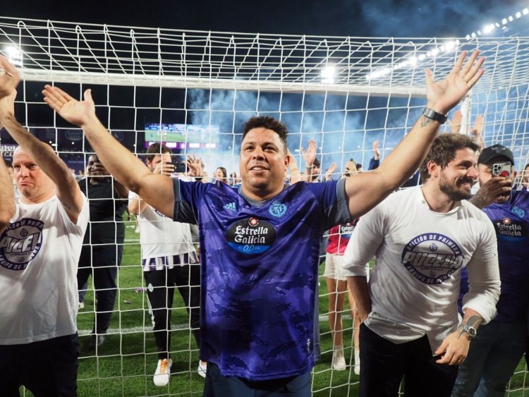 Ronaldo's Valladolid returns to 1st division in Spain