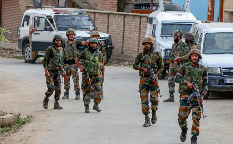 Encounter breaks out between security forces, militants in J-K's Pulwama