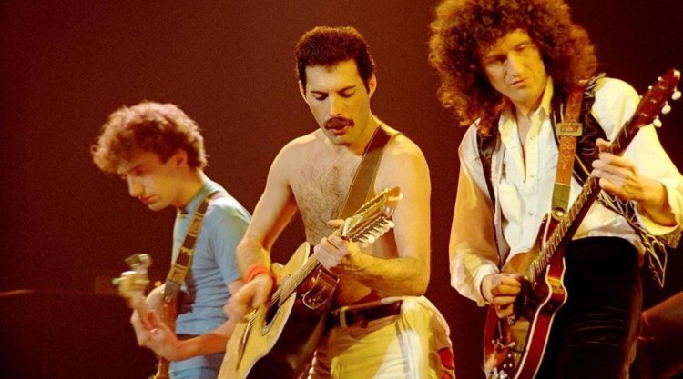 Queen to unreleased Freddie Mercury song in September