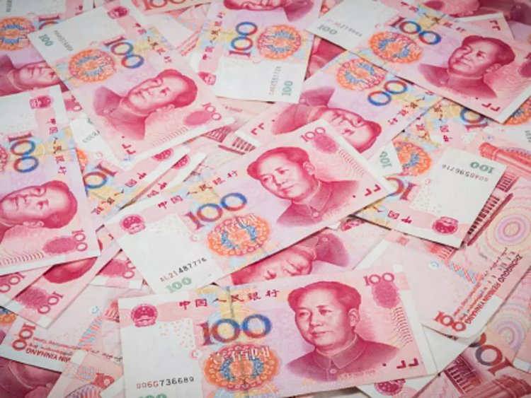 Foreign investors dump yuan amid China's Covid-19 lockdown, rate cuts