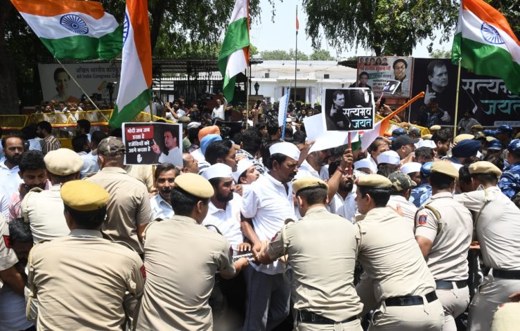 Cong to stage protests in Gujarat on June 17 against Delhi Police action