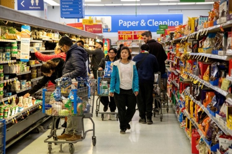 Canada's consumer inflation rises 7.7%, surges to 39-year high: Official
