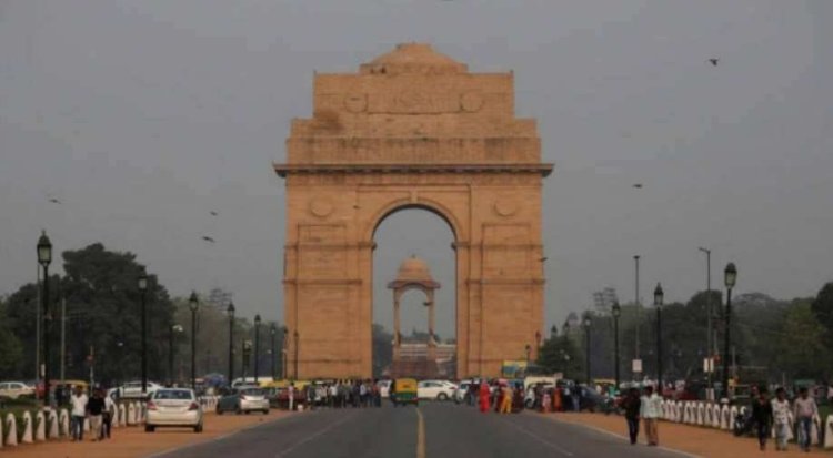 Delhi witnesses pleasant morning, minimum temperature 24.3 deg Celsius