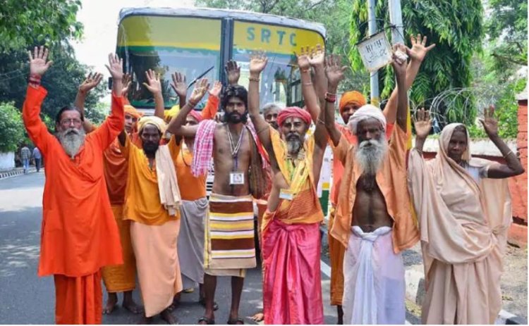Amarnath Yatra begins, 2,750 pilgrims leave base camp for cave shrine