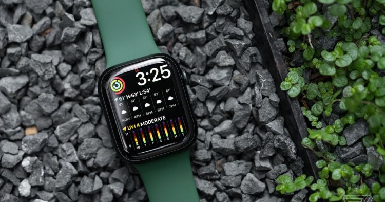Apple Watch Series 8 to let you know if you are running a fever: Report