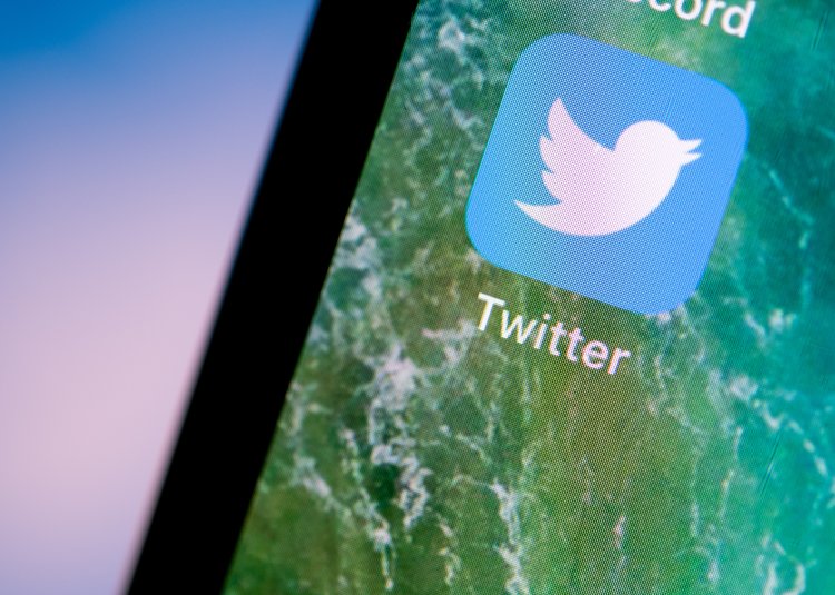 Twitter begins testing custom-built timelines to streamline conversations