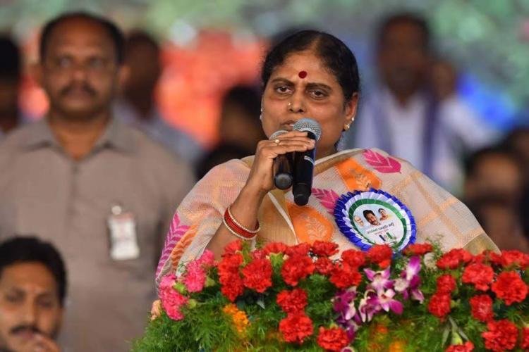 Jagan's mother quits YSR Congress to side with daughter