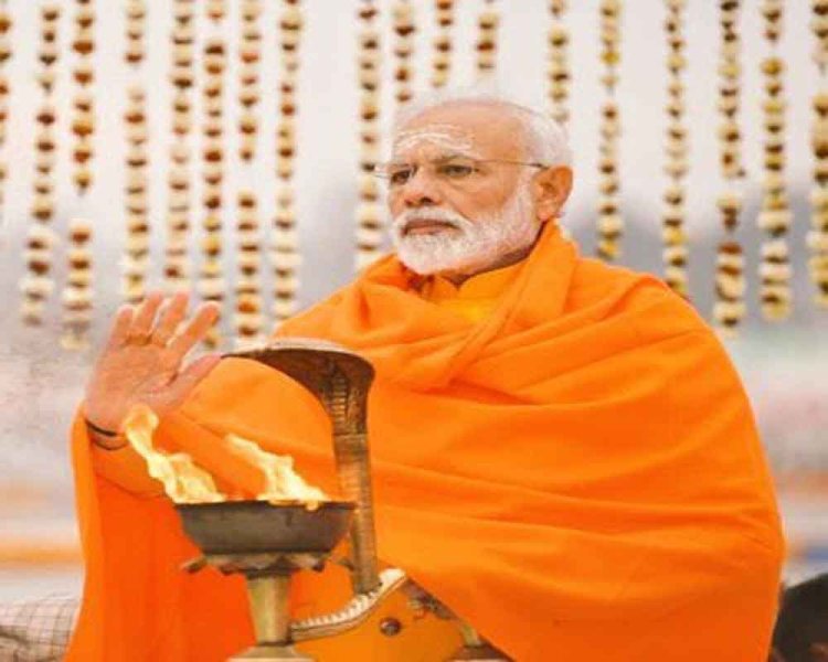 PM Modi offers prayers at Baba Baidyanath temple