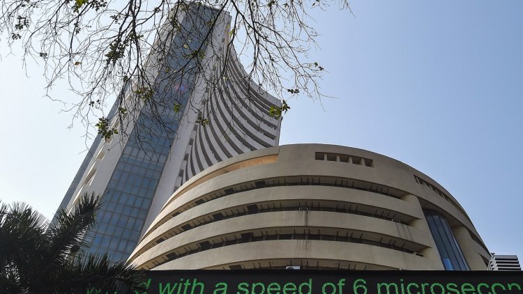 Equities fall in early trade; Sensex slides 530 points