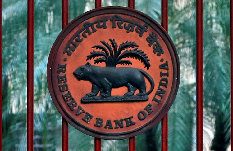 RBI cracked whip on ICICI, others for flouting norms, but was ignored: RTI