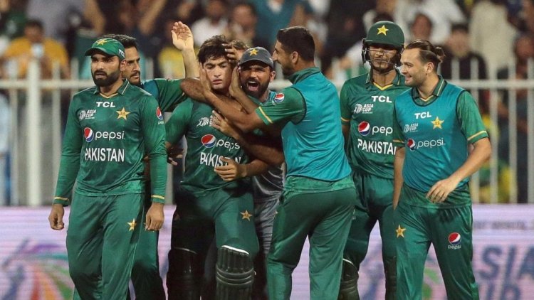 Asia Cup 2022: Pakistan reach final with 1-wicket win over Afghanistan