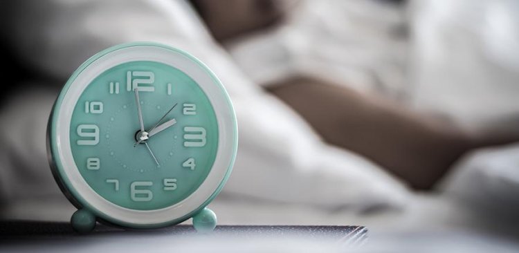 Researchers reveal that seven hours of sleep is optimal in middle and old age