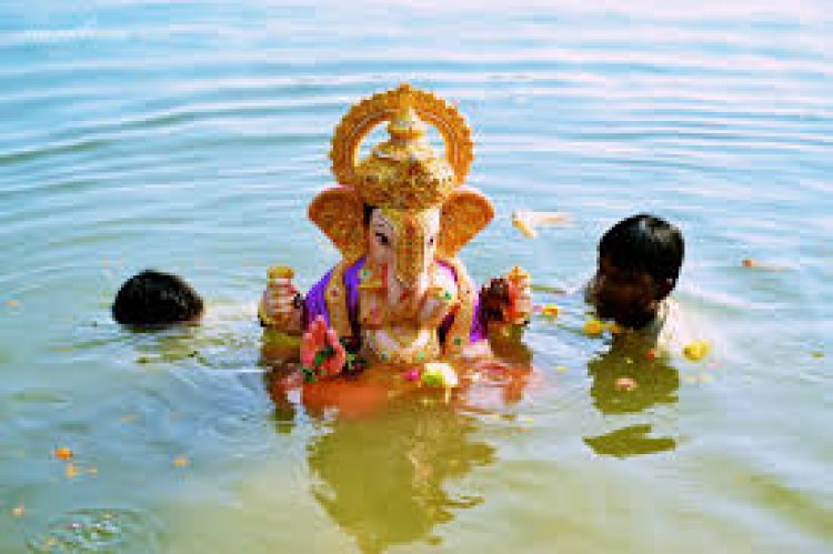 Immersion processions of Ganesh idols begins in Pune