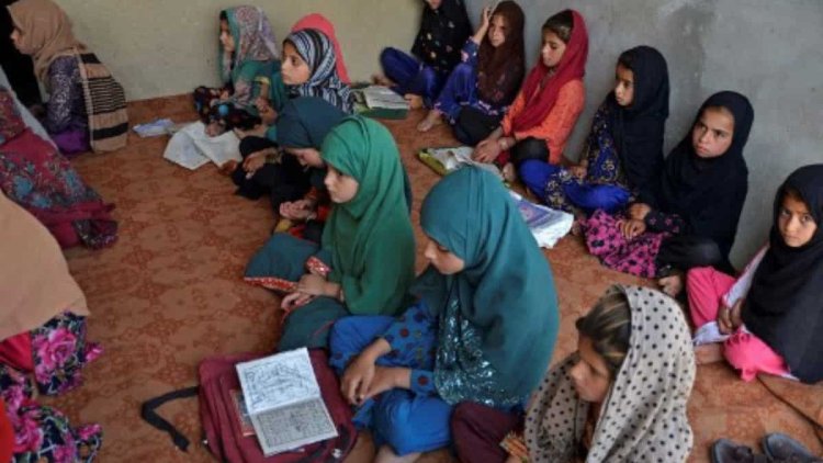 Taliban passes blame on Afghan parents for closure of girls' schools