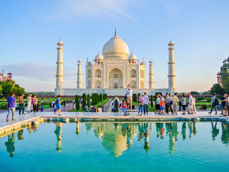 Tourism to get affected as SC bans commercial activities around Taj Mahal