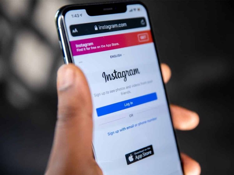 Instagram users report problems with server connection, logging in