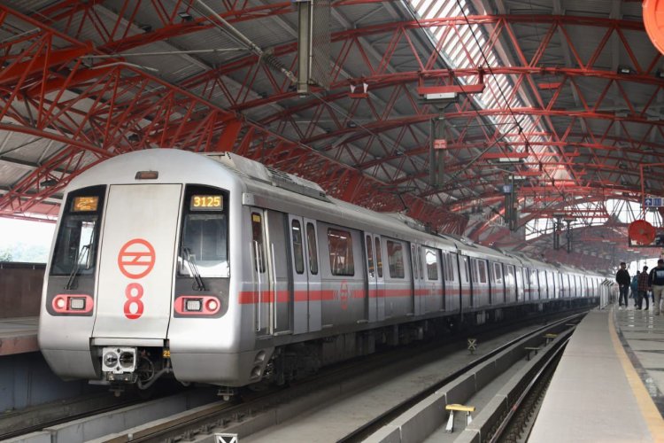 Eight-coach trains introduced on Red line: Delhi Metro