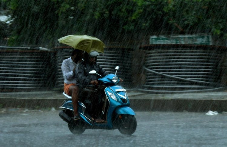 Low pressure in Bay of Bengal may cause heavy rains in Tamil Nadu